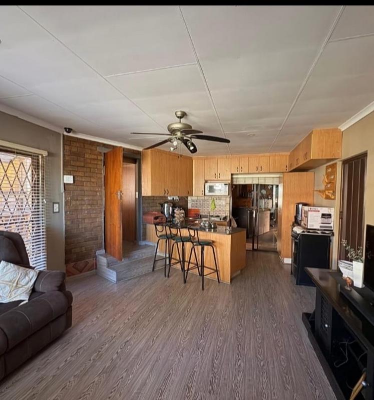 4 Bedroom Property for Sale in Vaal Park Ext 1 Free State